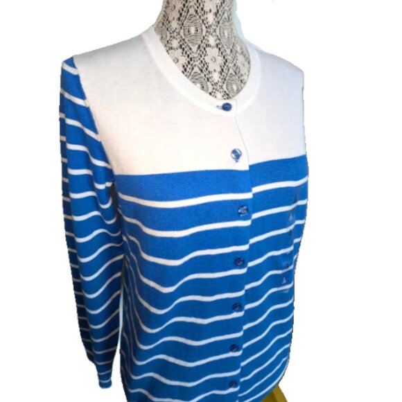 2/$30 +$9.99 Shipping -NWOT Tommy Hilfiger Cardigan Sweater - Picture 1 of 6